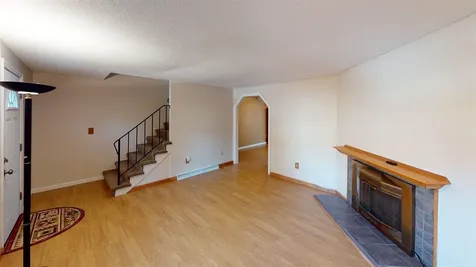 32 Sentry Way Merrimack NH 03054