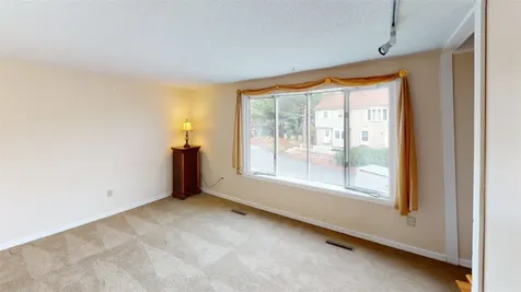 32 Sentry Way Merrimack NH 03054