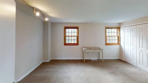 32 Sentry Way Merrimack NH 03054