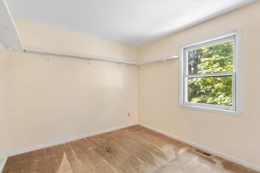 32 Countryside Drive Essex Junction VT 05452