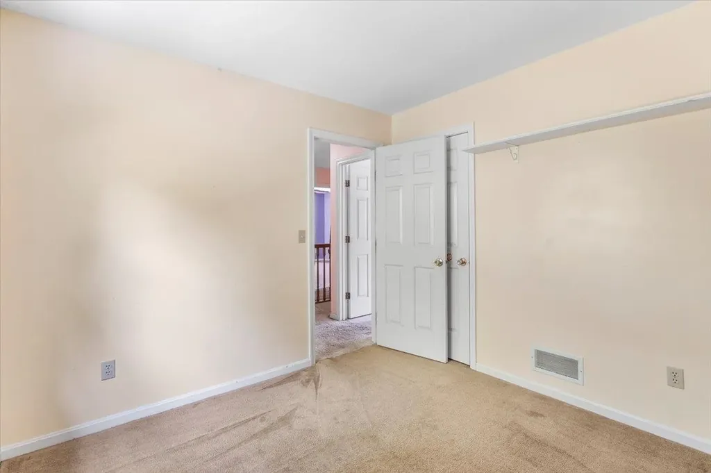 32 Countryside Drive Essex Junction VT 05452
