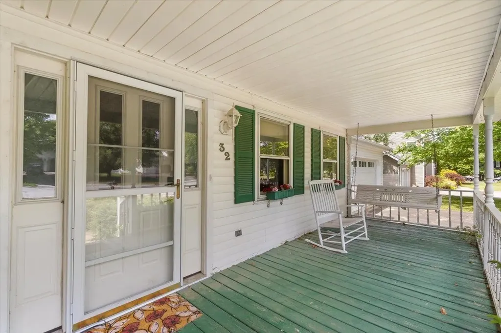 32 Countryside Drive Essex Junction VT 05452