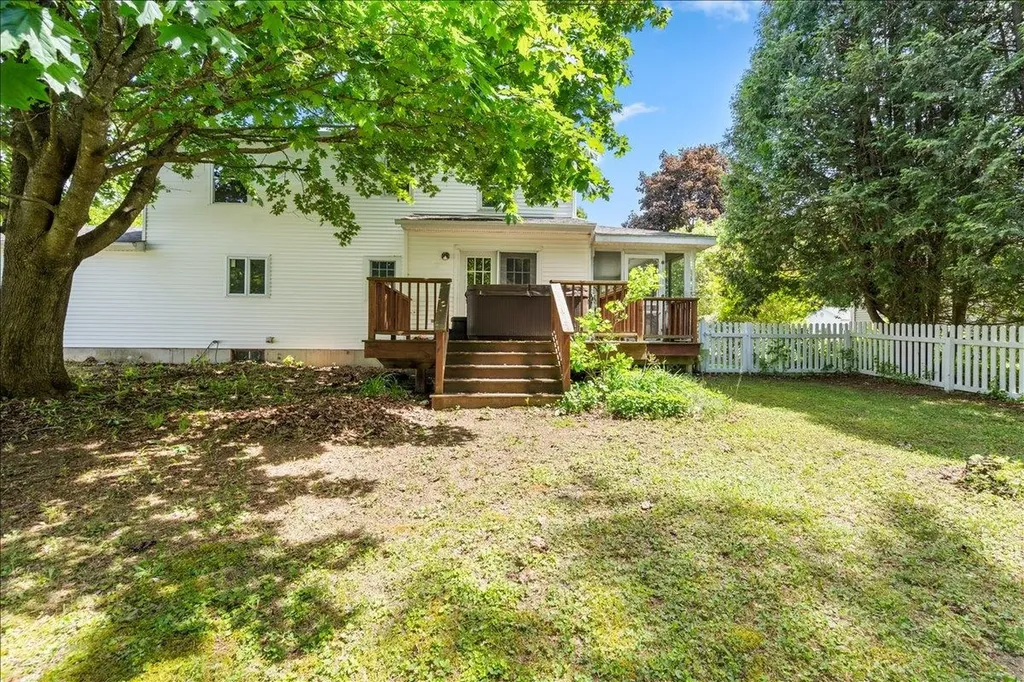 32 Countryside Drive Essex Junction VT 05452