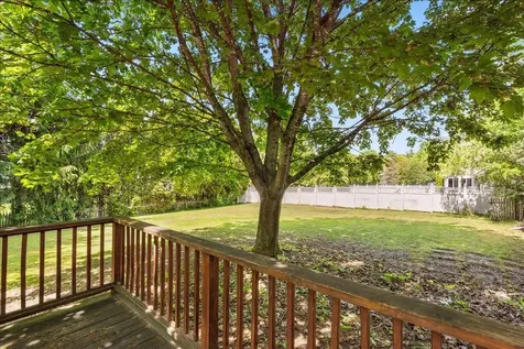 32 Countryside Drive Essex Junction VT 05452
