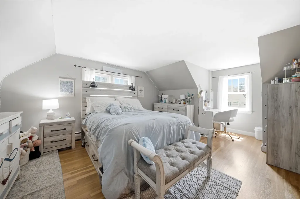 31 Westwood Circle Dover NH 03820