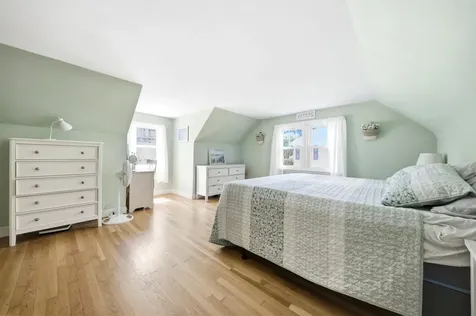 31 Westwood Circle Dover NH 03820