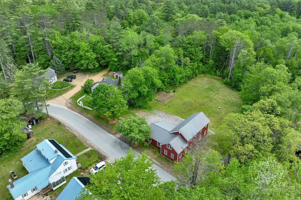 75 Hermit Woods Road Sanbornton NH 03269
