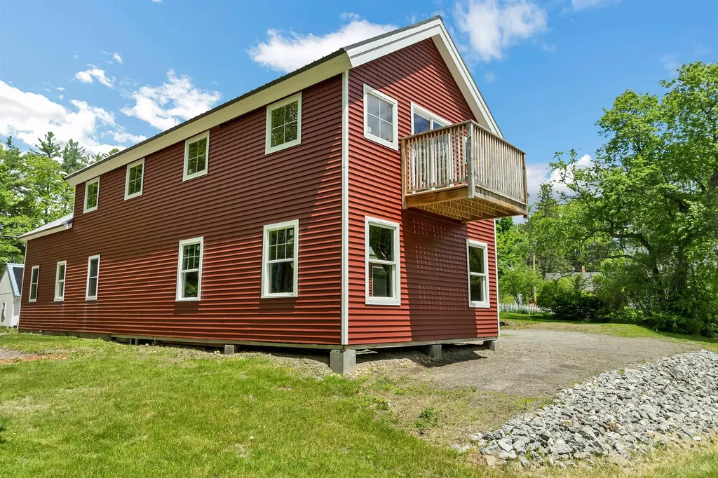 75 Hermit Woods Road Sanbornton NH 03269