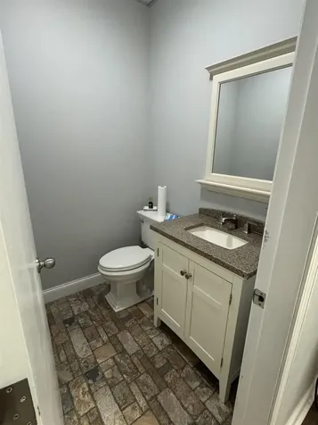 169 S River Road Bedford NH 03110