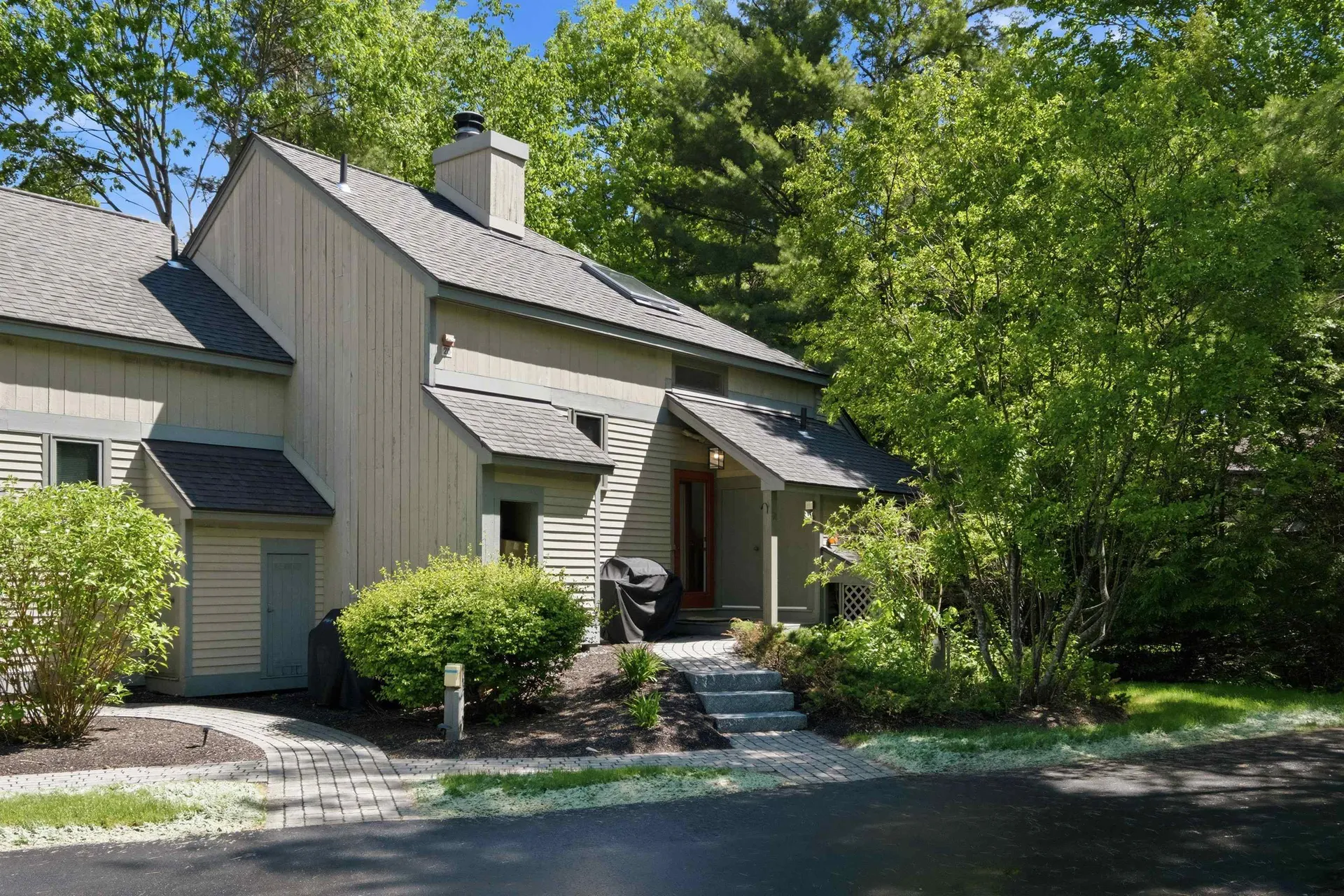 2696 Lake Shore Road Gilford NH 03249