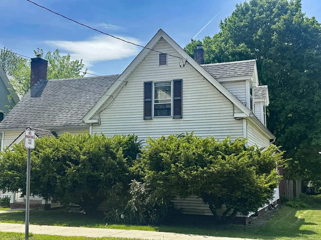 36 Green Street Rockingham VT 05101