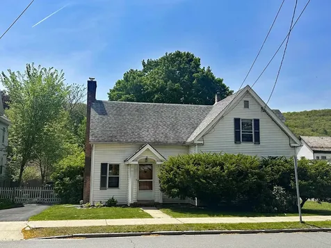 36 Green Street Rockingham VT 05101