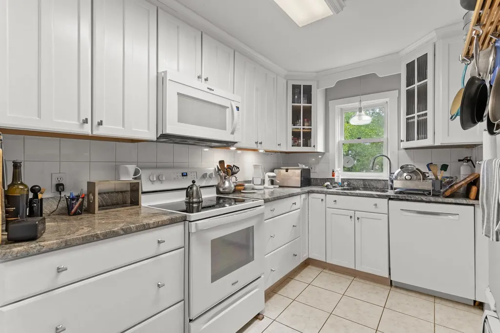 270 Orange Street Manchester NH 03104