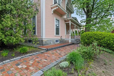 270 Orange Street Manchester NH 03104