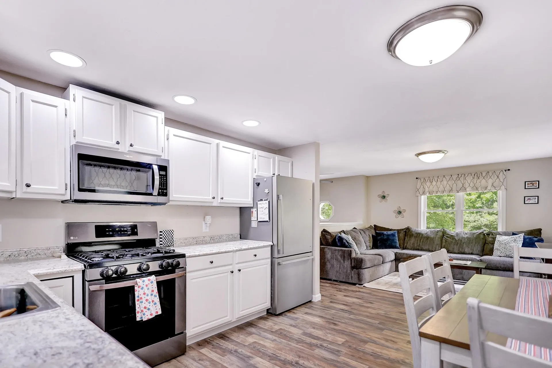 51 Woodlands Drive Epping NH 03042
