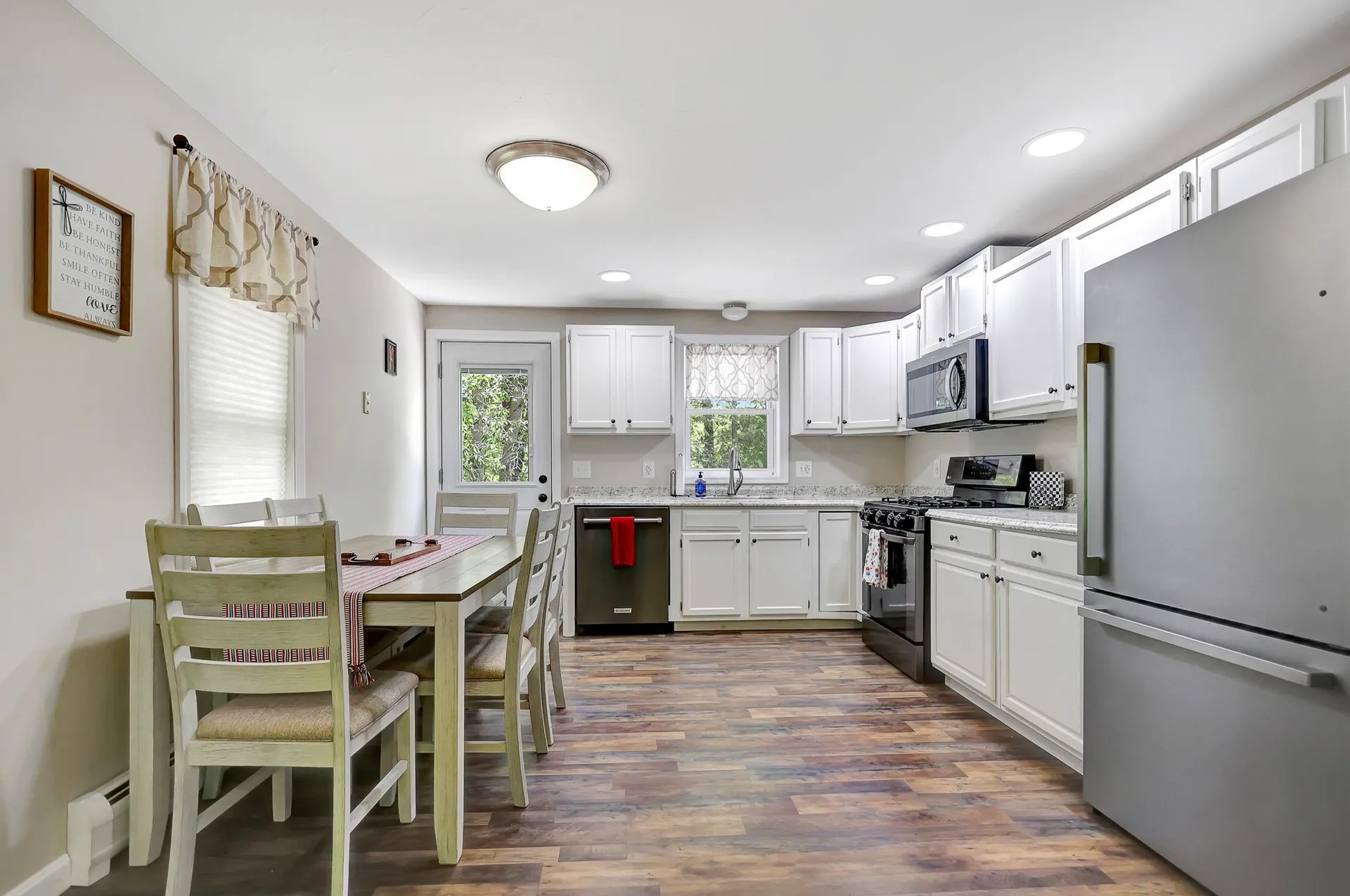 51 Woodlands Drive Epping NH 03042