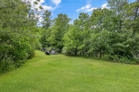 51 Woodlands Drive Epping NH 03042