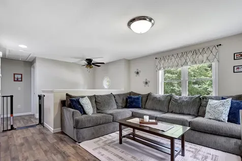 51 Woodlands Drive Epping NH 03042
