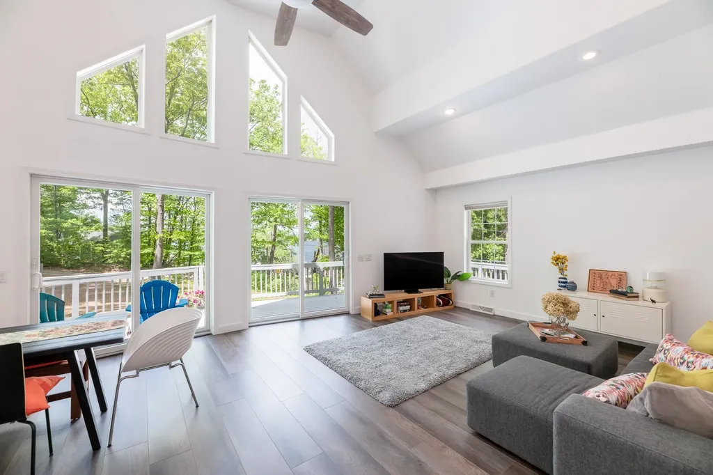 83 Fox Hill Road Belmont NH 03220