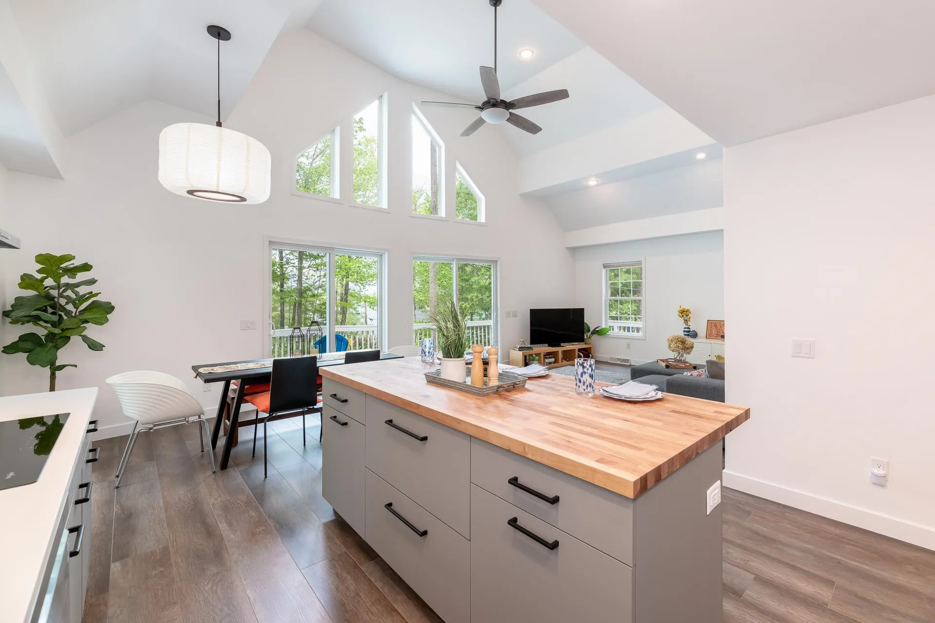 83 Fox Hill Road Belmont NH 03220