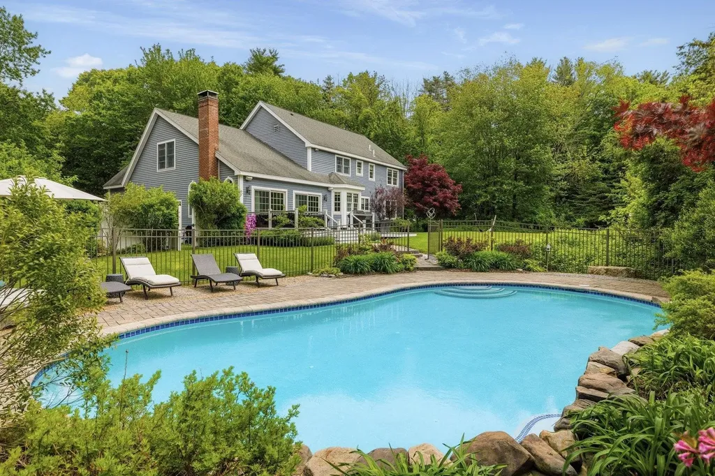 4 White Horse Drive Rye NH 03870