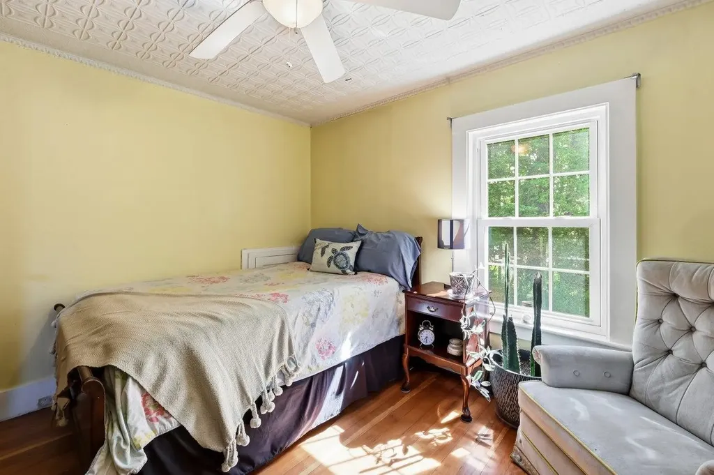 25 Eastman Avenue Bedford NH 03110