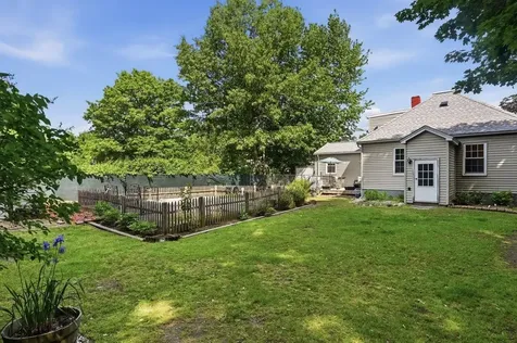 25 Eastman Avenue Bedford NH 03110