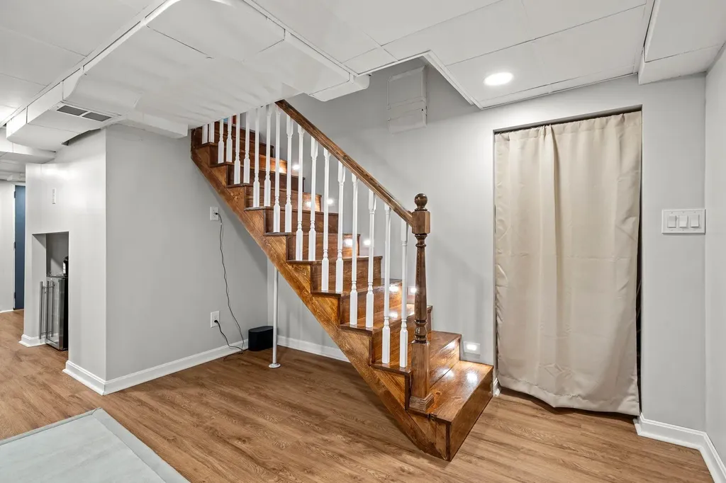 39 Lovewell Street Nashua NH 03060