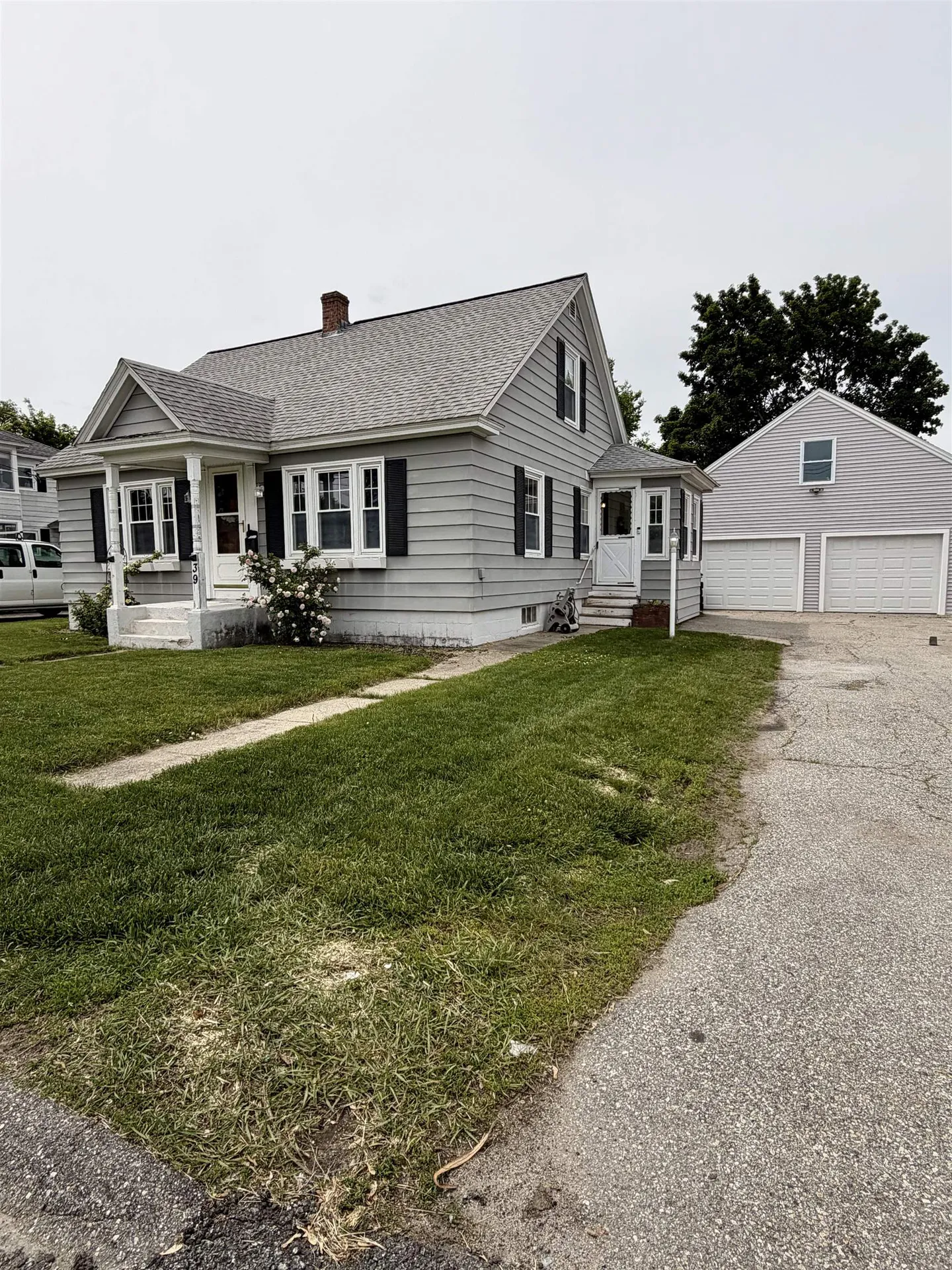 39 Lovewell Street Nashua NH 03060
