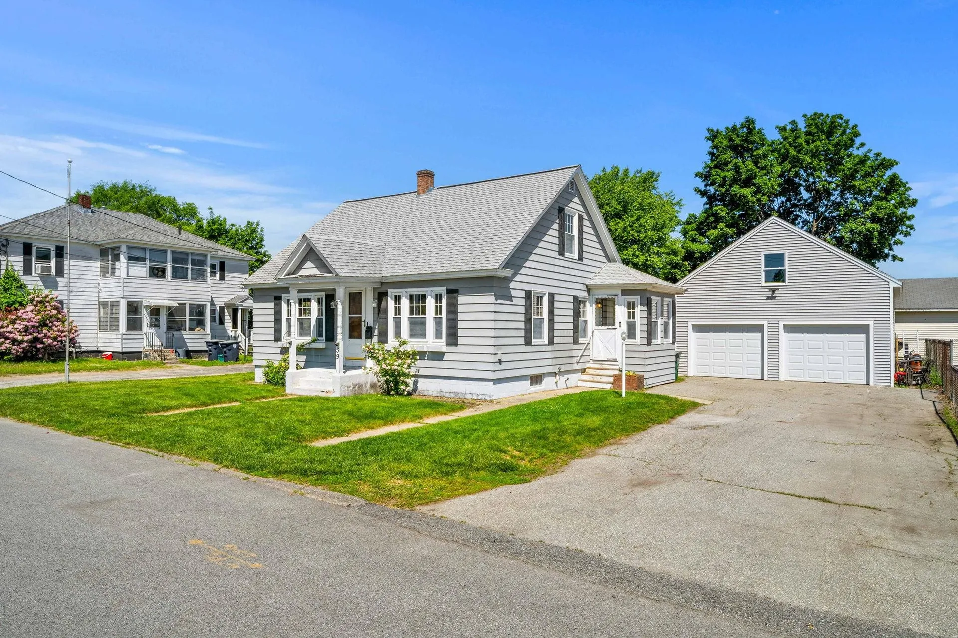 39 Lovewell Street Nashua NH 03060