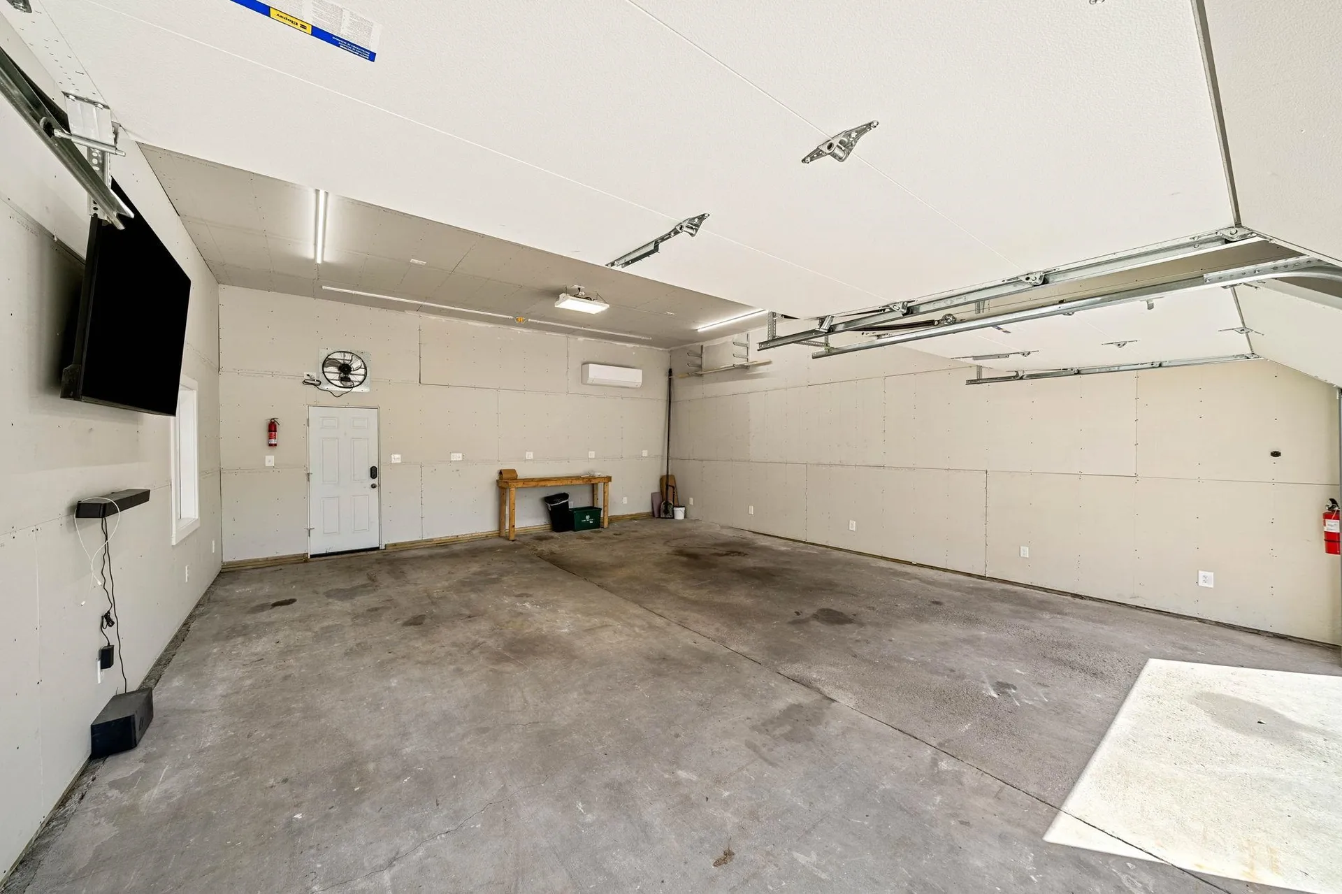 39 Lovewell Street Nashua NH 03060