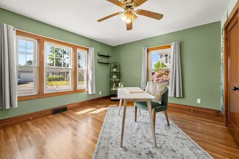 39 Lovewell Street Nashua NH 03060