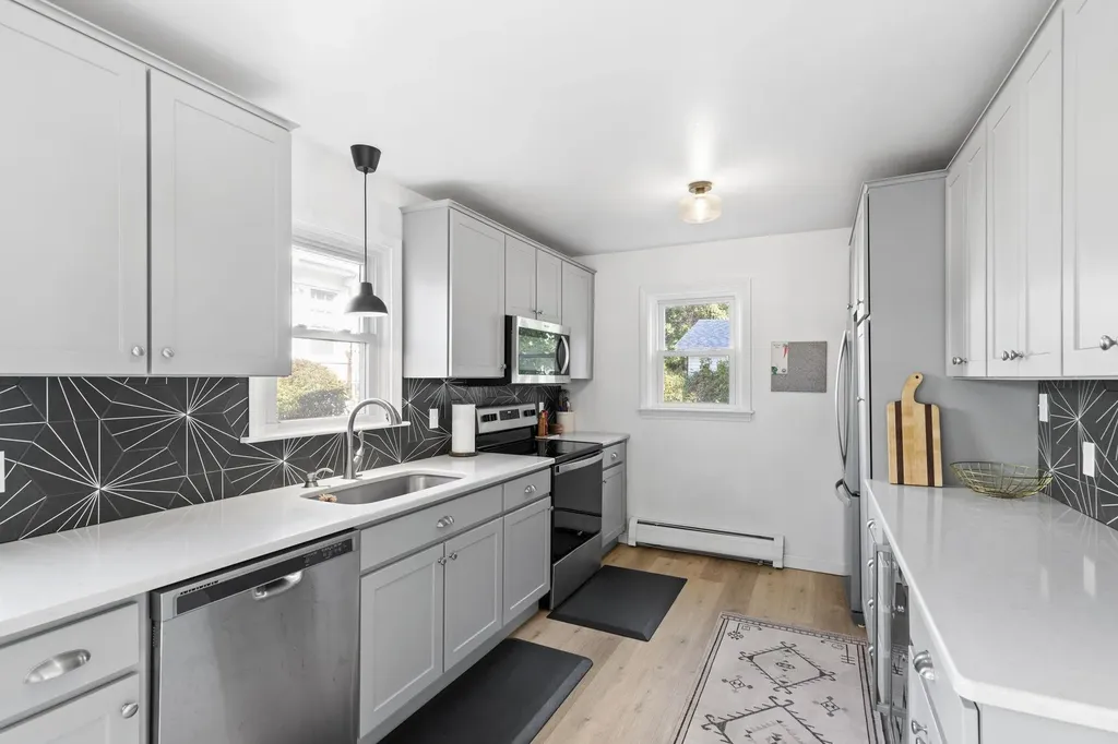 16 Ocean View Avenue Rye NH 03870