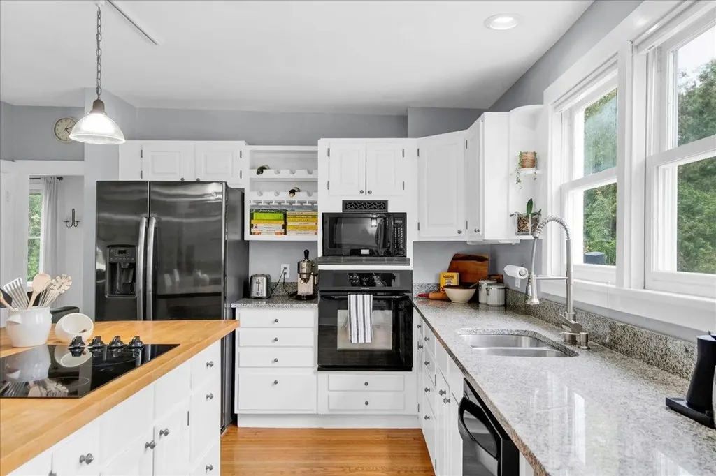 1721 Dorset Street South Burlington VT 05403