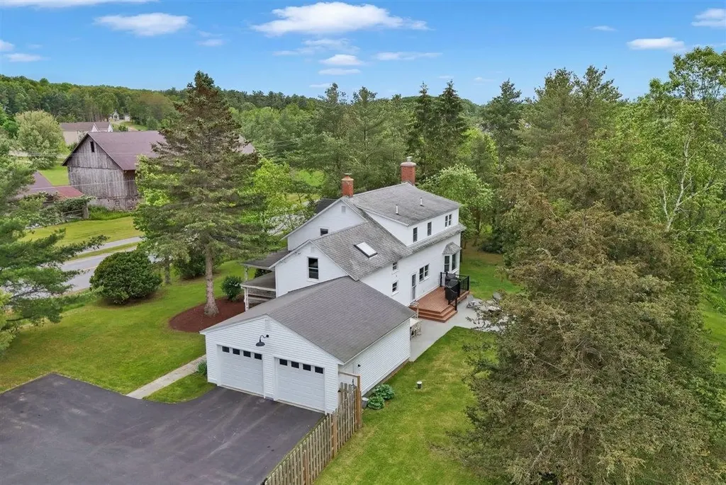 1721 Dorset Street South Burlington VT 05403