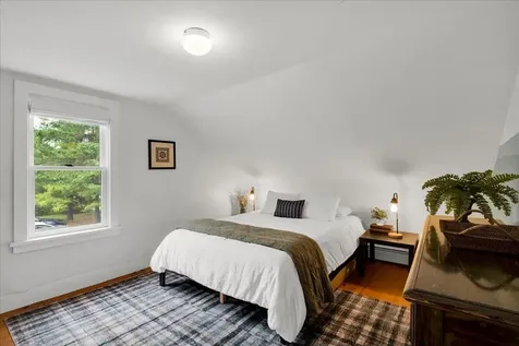 1721 Dorset Street South Burlington VT 05403
