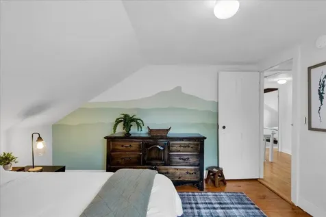1721 Dorset Street South Burlington VT 05403