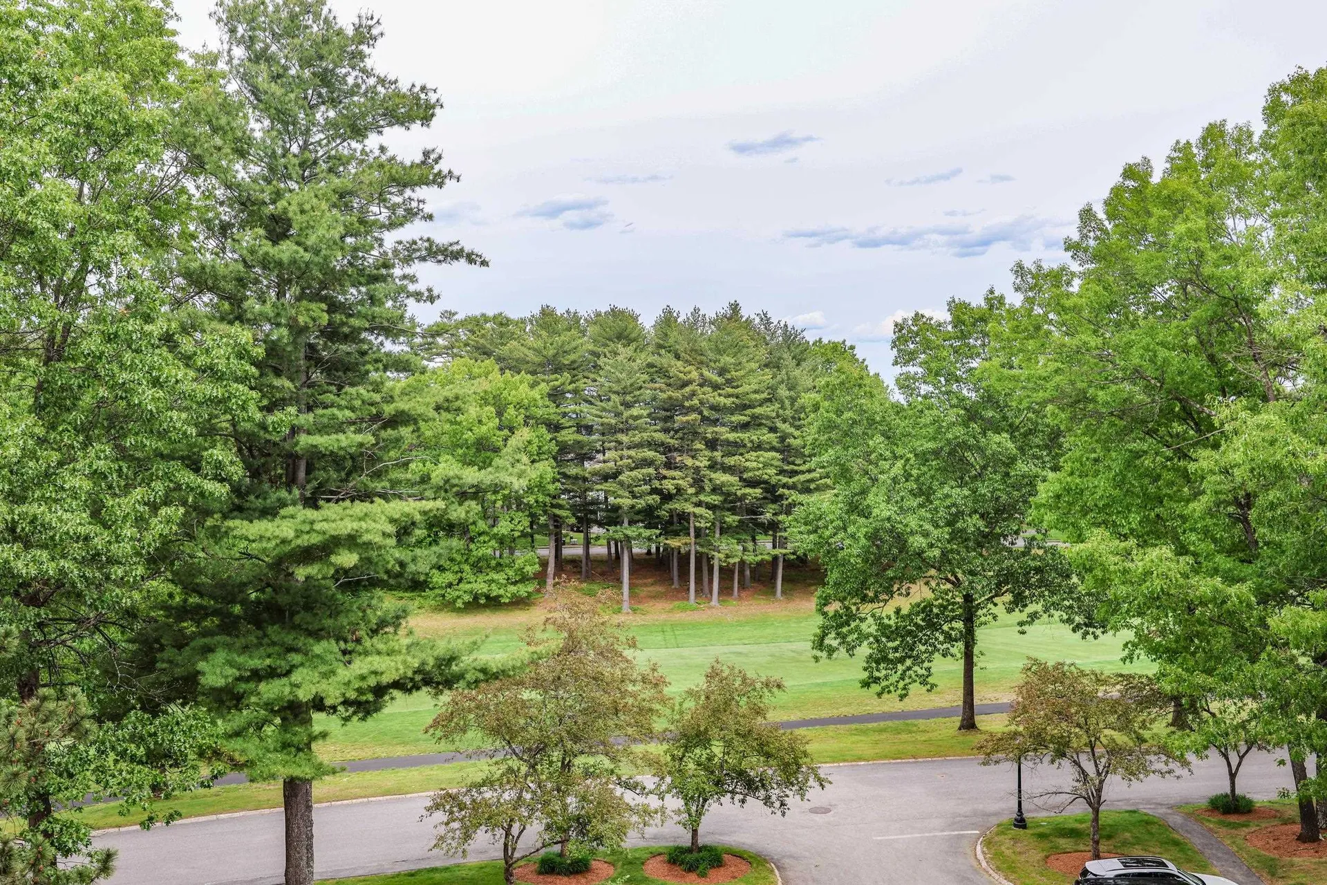 10 Mountain Laurels Drive Nashua NH 03062