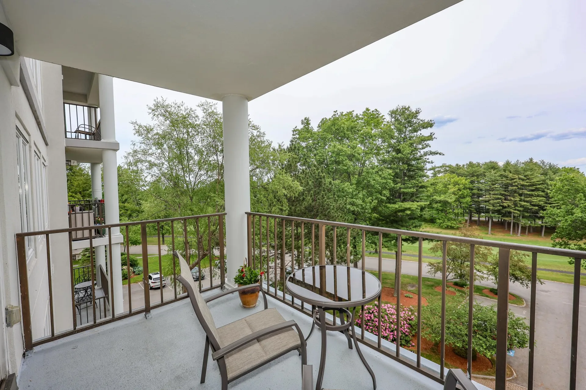 10 Mountain Laurels Drive Nashua NH 03062