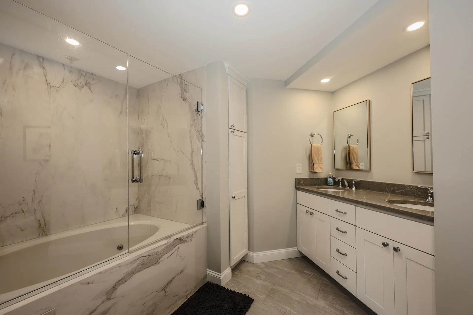 10 Mountain Laurels Drive Nashua NH 03062