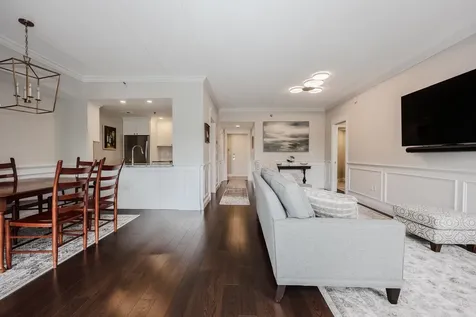 10 Mountain Laurels Drive Nashua NH 03062