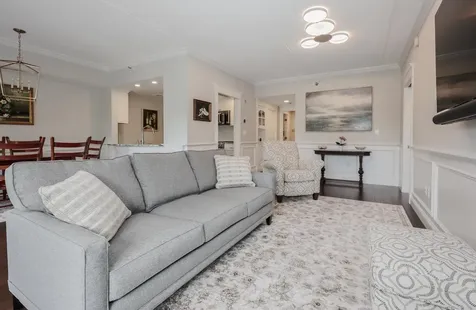 10 Mountain Laurels Drive Nashua NH 03062