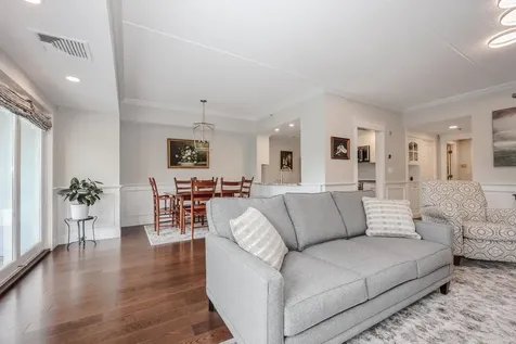 10 Mountain Laurels Drive Nashua NH 03062