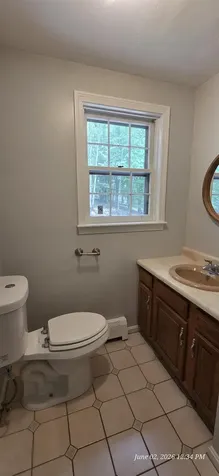 6 Sheridan Drive Londonderry NH 03053