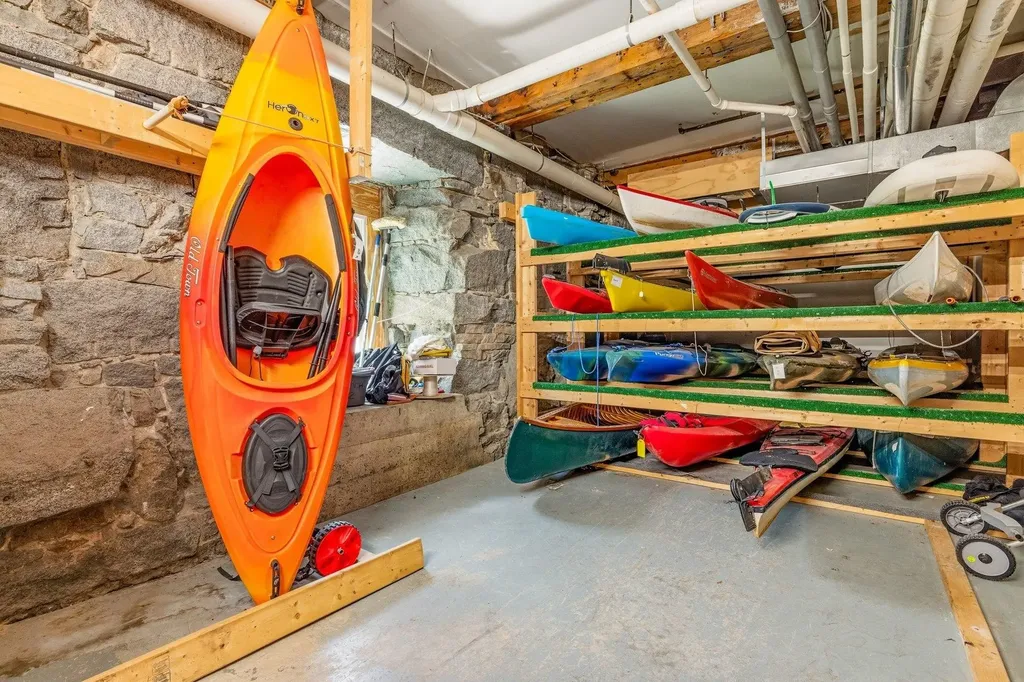 6 Bay Road Newmarket NH 03857