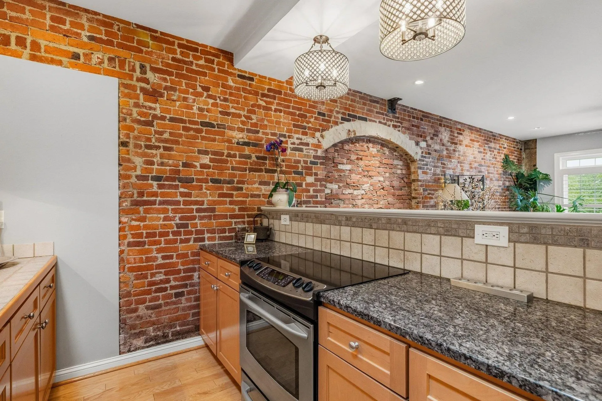 6 Bay Road Newmarket NH 03857