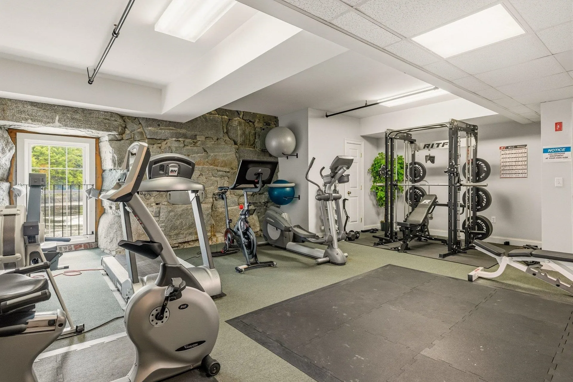 6 Bay Road Newmarket NH 03857