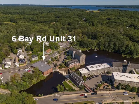 6 Bay Road Newmarket NH 03857