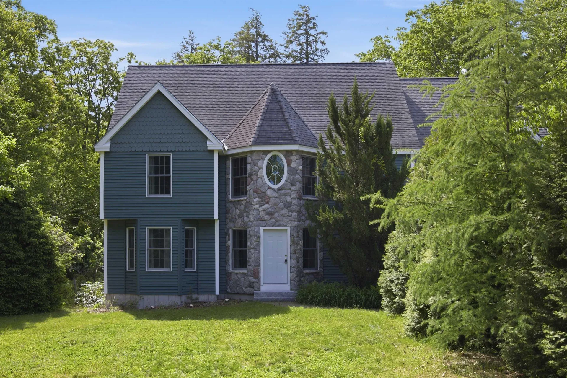 6 Dunnmoore Drive Bow NH 03304