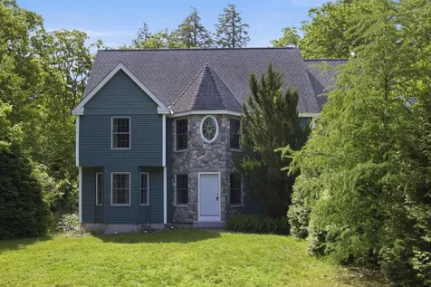 6 Dunnmoore Drive Bow NH 03304